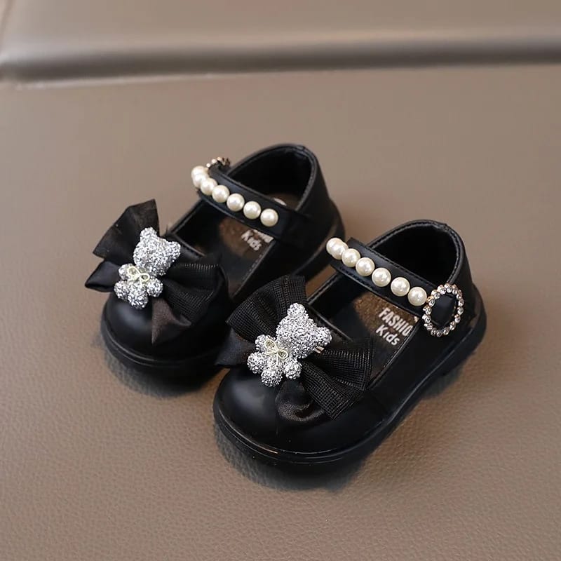 Shoe