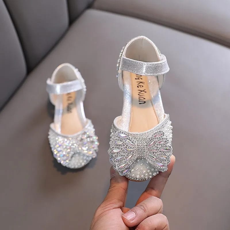 Shoe