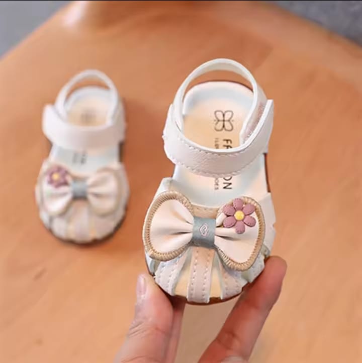 Shoe for baby Girl