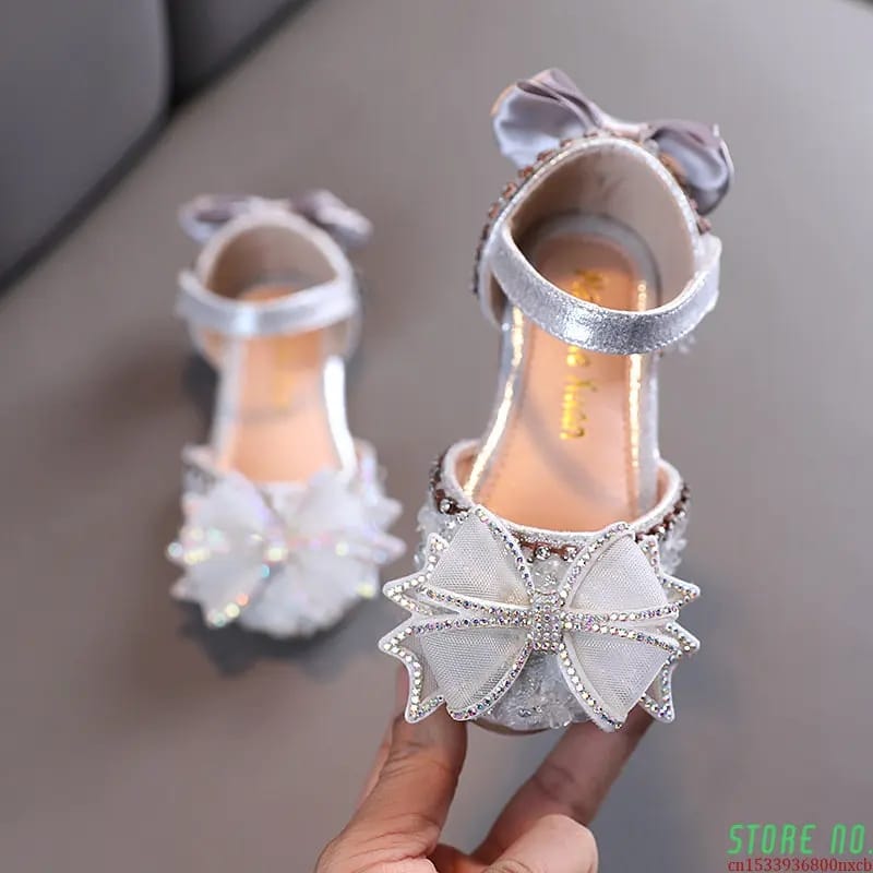 Shoe